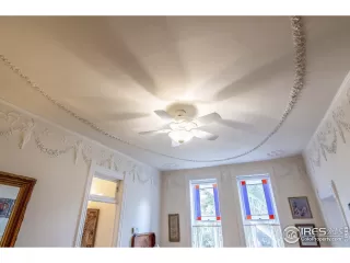 Photo #6: 1046757 Listing