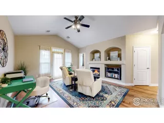 Photo #4: 1046762 Listing