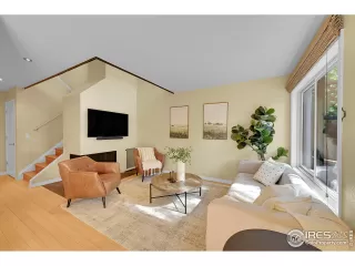 Photo #2: 1046767 Listing 