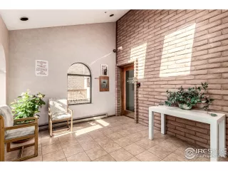 Photo #6: 1046896 Listing 