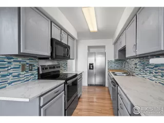 Photo #2: 1046970 Listing