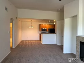 Photo #5: 1046980 Listing