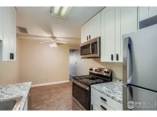 Photo #4: 1046995 Listing