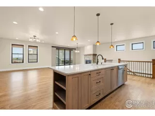 Photo #5: 1046996 Listing 