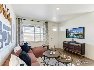 Photo #1: 1047059 Listing