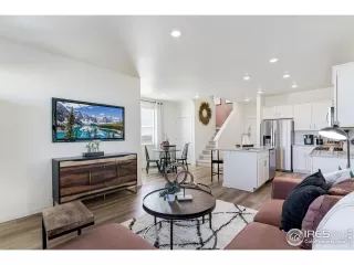 Photo #3: 1047059 Listing