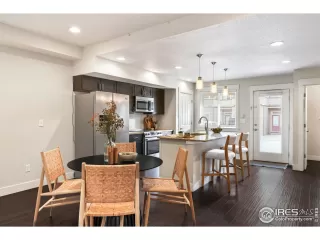 Photo #5: 1047063 Listing 