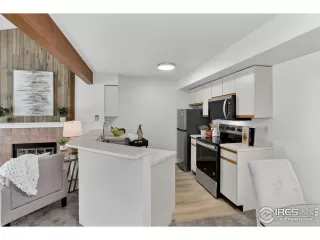 Photo #5: 1047069 Listing 