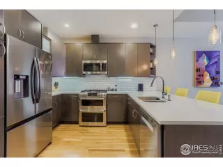 Photo #6: 1047089 Listing 