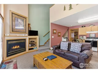 Photo #4: 1047096 Listing