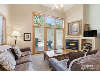 Photo #5: 1047096 Listing