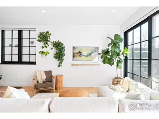 Photo #6: 1047286 Listing 