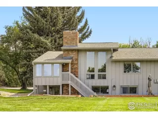 Photo #3: 1047304 Listing