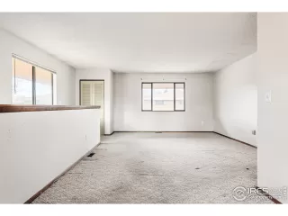 Photo #6: 1047310 Listing