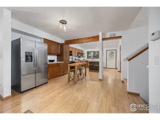 Photo #6: 1047313 Listing