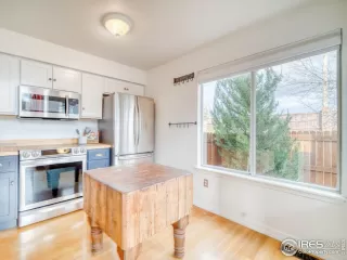 Photo #4: 1047317 Listing 