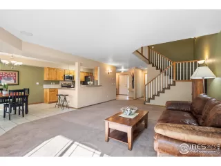 Photo #5: 1047339 Listing