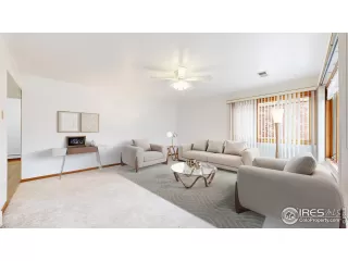 Photo #2: 1047359 Listing