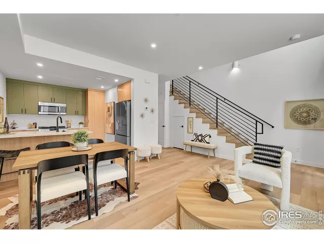 MLS: 1047380 Condo For Sale