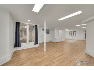 Photo #2: 1047392 Listing