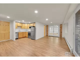 Photo #4: 1047392 Listing