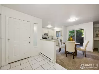 Photo #2: 1047612 Listing