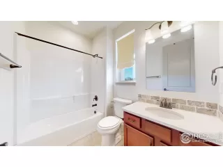 Photo #5: 1047679 Listing 