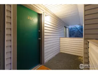 Photo #2: 1047737 Listing 