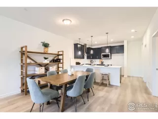 Photo #3: 1047817 Listing