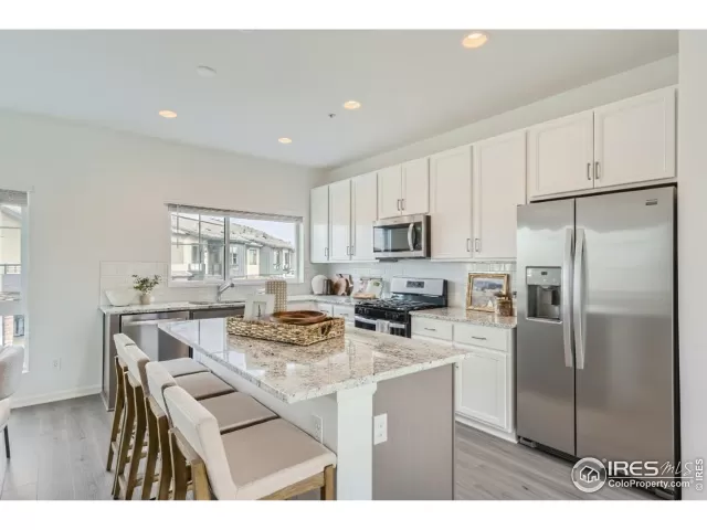 MLS: 1047820 Condo For Sale