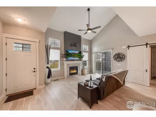 Photo #6: 1047832 Listing