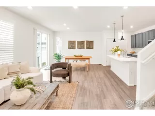 Photo #6: 1047836 Listing 