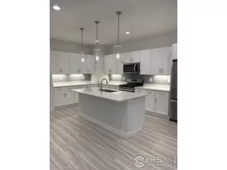 Photo #2: 1047858 Listing 