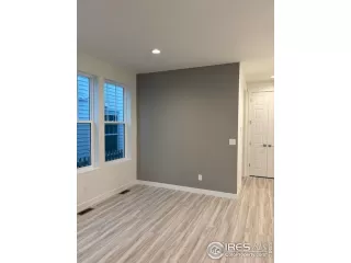 Photo #5: 1047858 Listing 