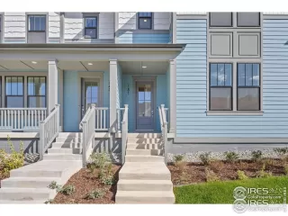 Photo #2: 1047869 Listing