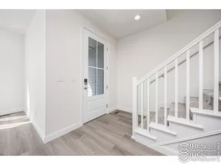 Photo #6: 1047869 Listing