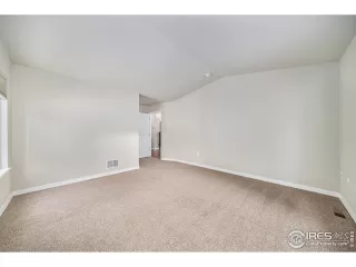 Photo #4: 1047879 Listing