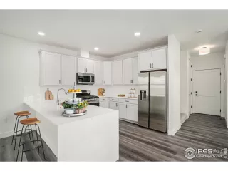 Photo #3: 1047942 Listing 