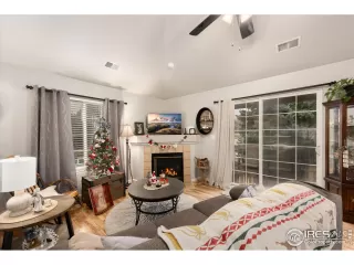 Photo #6: 1047962 Listing