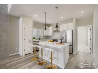 Photo #1: 1047995 Listing 