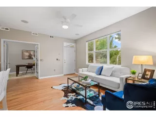 Photo #3: 1048022 Listing 