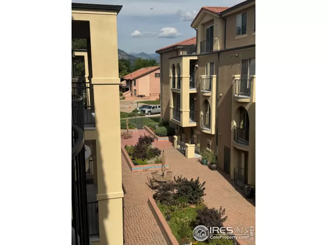 MLS: 1048038 Condo For Sale