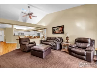 Photo #3: 1048065 Listing