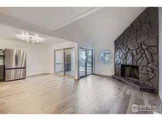 Photo #4: 1048088 Listing 