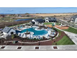 Photo #4: 1048167 Listing