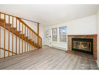 Photo #3: 1048212 Listing