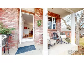 Photo #2: 1048272 Listing