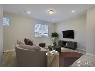 Photo #4: 1048281 Listing 