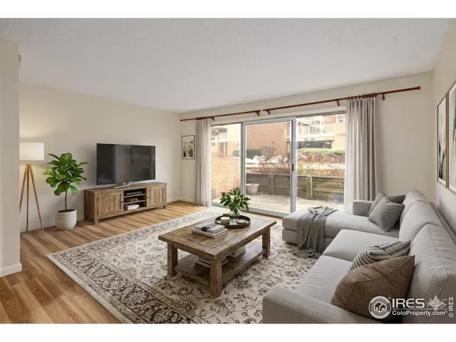 MLS: 1048300 Condo For Sale