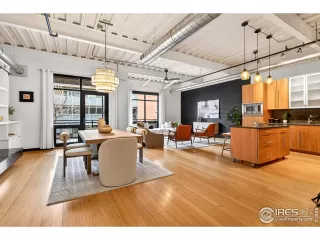 Photo #5: 1048414 Listing